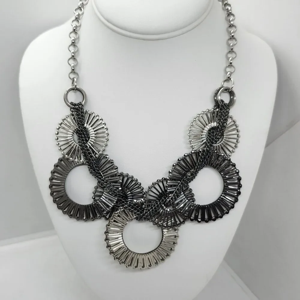 Silver Tone And Gunmetal Circles Necklace‎